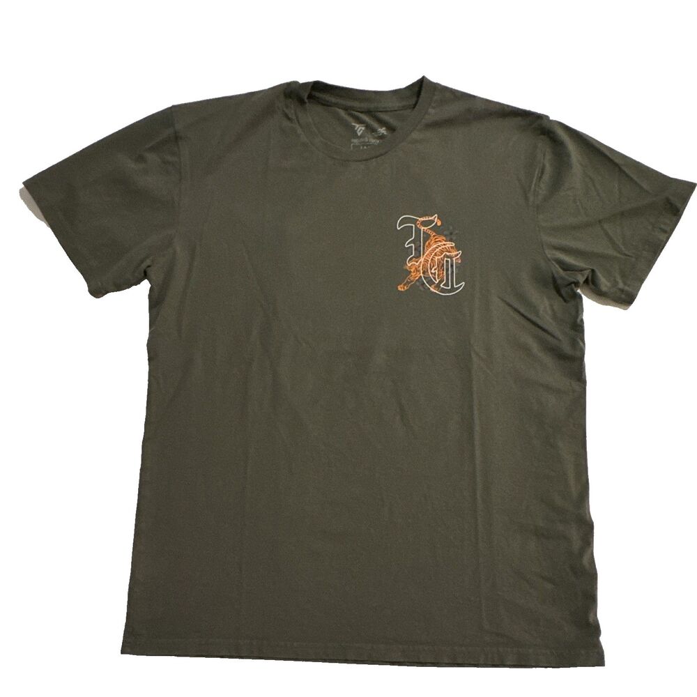 Tuner Cult Feeling Lucky?? Green Tiger Graphic Men's Crew Neck T-Shirt L